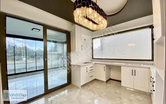 Vahdet'ten Cennetayağı'nda Butik Sitede Satılık Doğalgazlı Villa