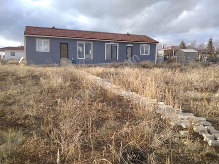 Eskişehir Değişören Köyü'nde Satılık 900 M² Arsa Ve İki Adet Ev!