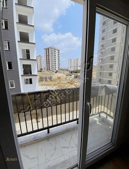 Emr'den Gültepede Ulaşıma Yakın 2 Aya Teslim Satılık Lüks 1+1