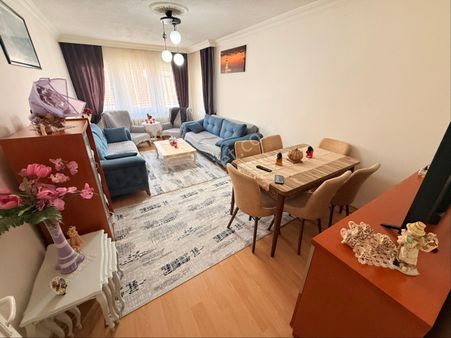 Erdinç Caddesi Üst Kat 3+1 Manzaralı Satılık Daire