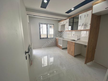 Sahibineen 2+1 Ara Kat