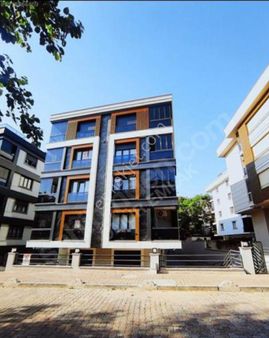 Bahçelievler İstanbul Şehitleri Caddesi'nde 2+1 Sıfır Asansörlü Ara Kat Satılık Daire