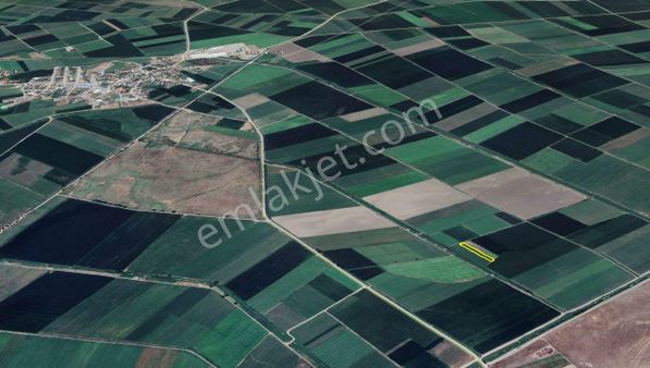 Karacabey Akhisar Mahallesinde 1.680 M2 Satılık Tarla