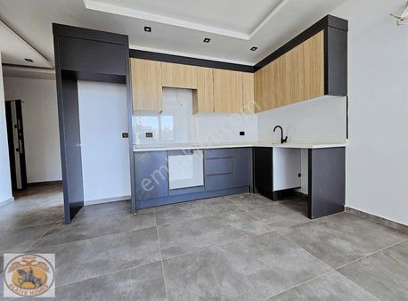 Obanın Merkezinde Satılık 2+1 Plaja 200 Metre Uzaklıkta Daire