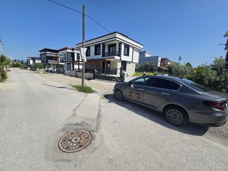 İzmir Seferihisar Ürkmez Doğanbeyede Satılık 3 +1 Yzlık Villa