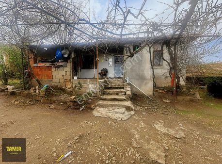 Tamer'den Herkesin Hayali Olan Bahçeli Köy Evi