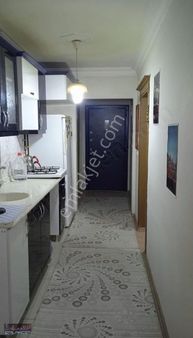 Emlakcımdan Avm Karşısı Memur Kiracılı Eşyalı 1+1 İskanlı Daire