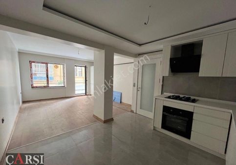 Çarşı”dan Metro Ve Üniversiteler Yakını Sıfır Binada Geniş 1+1