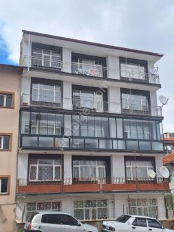 Yakamoz Emlak'tan Araç Takasına Açık Mutafoğlu Mah.3+1 Satılık Daire