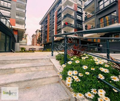Bess Den Merkezi Konum Yeni Bina Lüks Sitede Kiralık