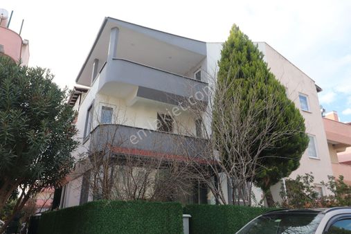 Irmaksudan Akçay Da Doğanın İçinde Geniş Bahçeli 3+1 Tripleks