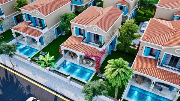 Alaçatı Taşı Konsepti 5+2 Müstakil Avm Yakın Havuzlu Villalar