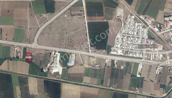 Nilvest'ten Yenişehir Cevre Yolu Kavşağında Yola Cephe Tarla