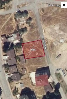 Şahbaz Emlak'tan Diriliş Mahallesi'nde 681 M² Arsa