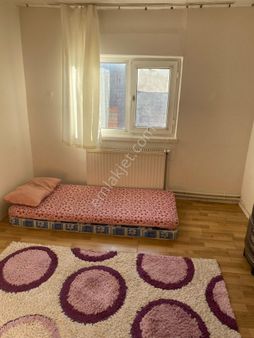 Recep Ümit Emlak'tan Gültepe Mahallesinde Teras Katta Kiralık 1+1 Apart Daire