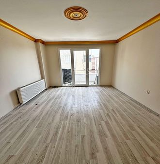 Esenyurt Yenikent Mahallesinde 2+1 Sorunsuz Geniş Temiz Satılık Daire