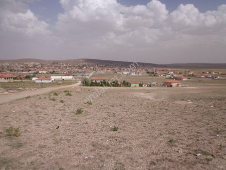 Gölbaşı Karagedik'te 1.000 M2 Tek Tapulu