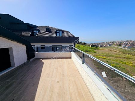 Deniz Manzaralı Sıfır Dubleks