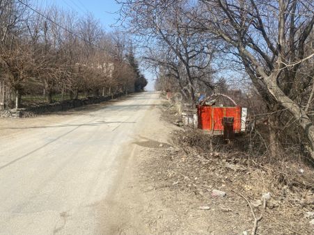 Yeşilyurt Merkezinde Satılık Arsa