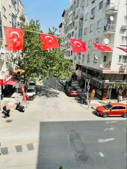 Yunusemre Mh Satılık Doğu Cd Üstü Birinci Balkon 130m2 Daire Satılıktırayniali Mh