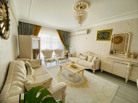 Everest 21 Gayrimenkulden Toptancılarda 4+1 Satılık Daire