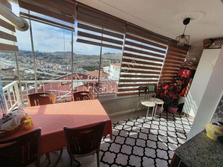 Yeni Çınar Emlak'dan Manzaralı,asansörlü Ara Kat 3+1 Daire!!!