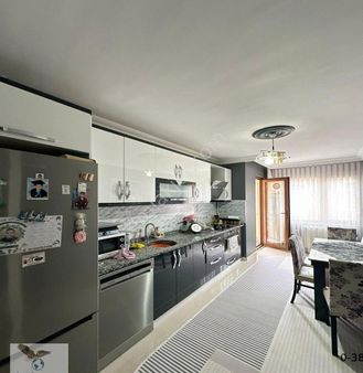 Avcılar Kaymakamlığa Yakın Otoparklı 4+2 Ayrı Girişli Dublex