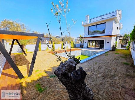 Vahdet'ten Güre Ultra Luxe Tasarım Tam Müstakil Havuzlu Villa