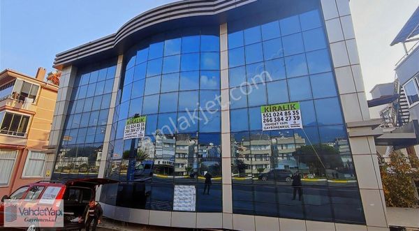 Vahdet'ten A.oluk Çevreyoluna Cephe Kurumsal'a Kiralık Plaza