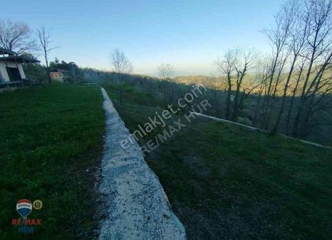 Re/max Hür Özlem Şımşek'ten Sapanca'da Altyapılı Yatırım Fırsatı