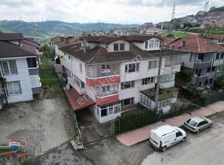 Remax Hür Ayfer Sever'den Satılık Serdivan Trıbleks Villa