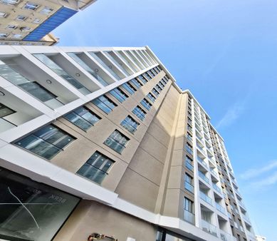 Cumhuriyet Metrobuse 2 Dk Mesafede Satılık Kaçırılmayacak Fırsat Daire