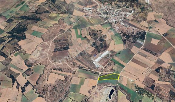 Karacabey Çavuş Mahallesinde Çift Yola Cepheli 14.100 M2 Satılık Tarla