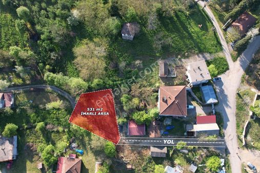 Mahalle Merkezi İçinde %40 İmarlı Etrafı Çevrili 531 M2 Arsa