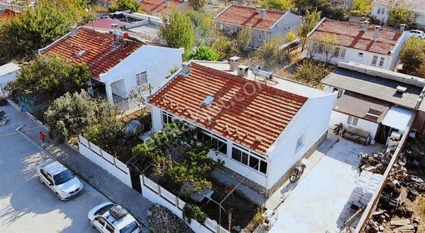 4+1ve İçinde 2+1daire Olmak Üzere Arsamızın İçinde 2 Evi