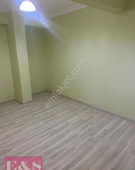 Es Gayrimenkul Bağcılar Da Satılık Daire