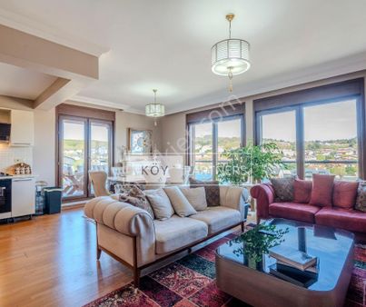 Uskumruköy Yamaç Evleri Sitesinde Satılık Çatı Dubleks