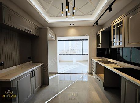 Kutlar'dan Taşınmaya Hazır Muhteşem Ultralüx**2,5+1**daireler..!