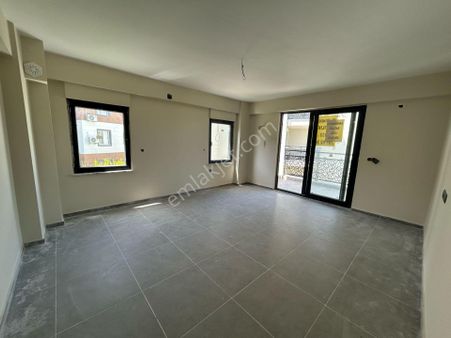 Dalaman Altıntas Mahallesinde Havuzlu Sitede 110 M2 2+1 Satılık Daire