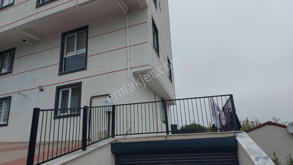 Sultanbeyli Mimar Sinan Mahallesi'nde Satılık 3+1 Ara Dubleks