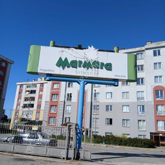 Ergene Marmaracık Sitesi Satılık Ara Kat Daire 90 M2