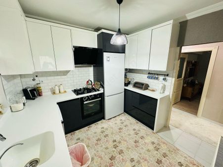 Karapürçek'te Mirac Cami Yakınında Full Yapılı 3+1 Ara Katta Satılık Daire !!