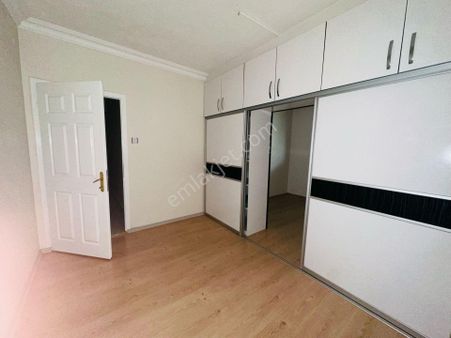 Başak Mahallesi Muhtarlığına Yakın 2+1 Satılık Yüksek Giriş !!