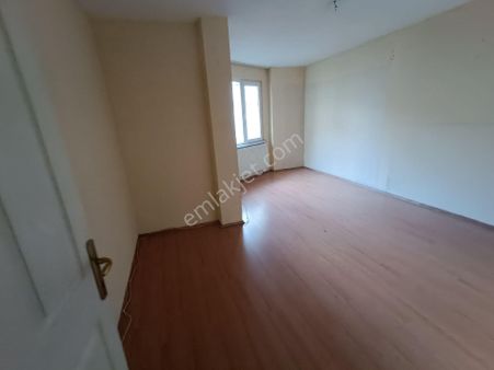Pendik Kavakpınar Mahallesinde Kiralık 2+1 110 M2 Yüksek Giriş Daire