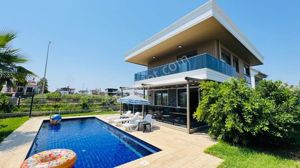 Belek Villam'dan Günlük Kiralık Lüks Havuzlu Villa 4+1