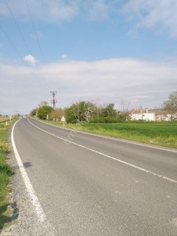 Tekırdag Saray Çayla Köyünde Satılık 16900 M2 Cade Cephe Tarla