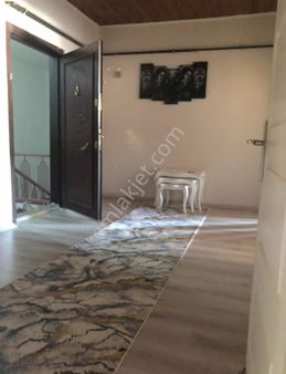 Tuğba Yörür'den Yeni Mahalle'de Acill Satılık Daire