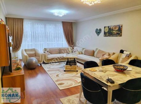 Bahçeşehir Boğazköy De 9 Yıllık Bina Satılık 3+1