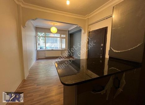 Jirmax'den İstanbul Kadıköy'de Satılık 2+1 Daire