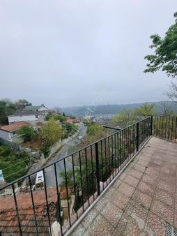 Sariyer Kazim Karabekir Mahallesi Satilik Doğa Manzarali Mustakil Ev